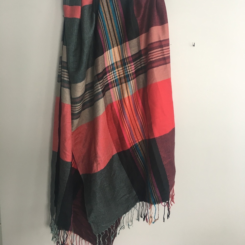 Scarves - Picture 5 of 5